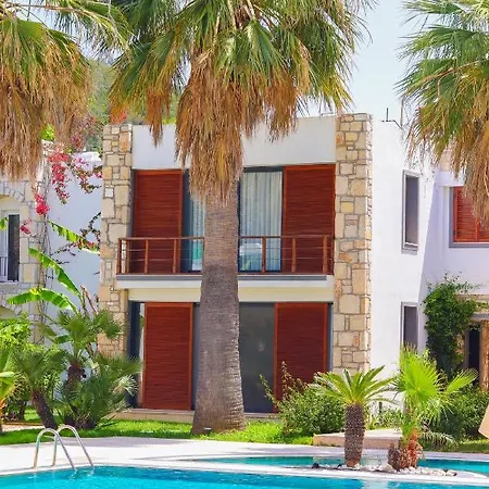 Moyo Luxury & 3* ボドルム