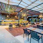 Moyo Luxury & 3* בודרום