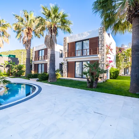 Szálloda Moyo Luxury & 3*