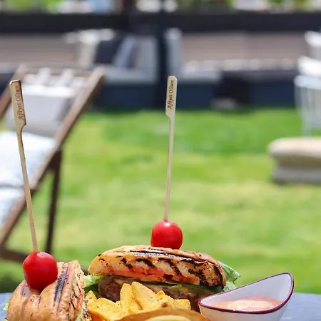 Moyo Luxury & 3* بودروم