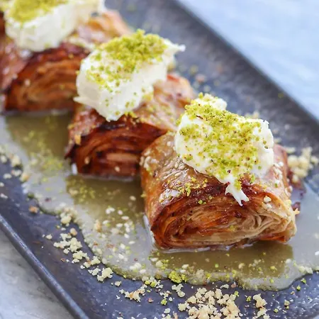 Moyo Luxury & Szálloda