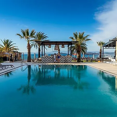Moyo Luxury & 3*